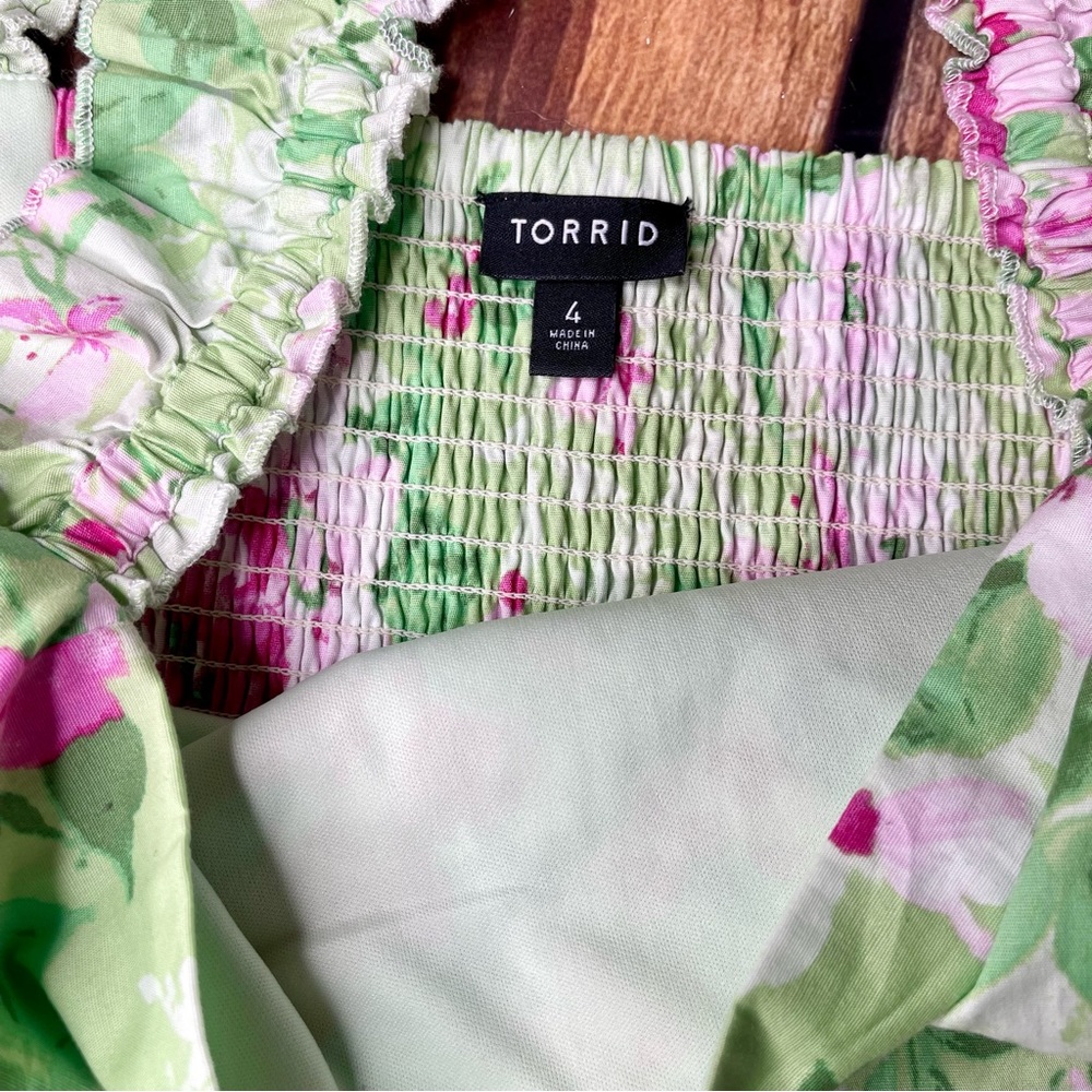 Torrid Mini Poppin tiered ruffle strap Dress. Floral green. 4x - Picture 4 of 4